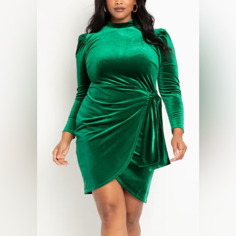 Eloquii Emerald Long Sleeve Velvet Dress
